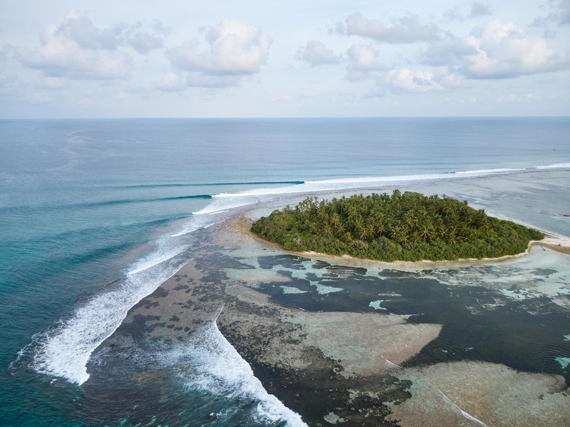 فندق Eq Surf Retreat مولي المظهر الخارجي الصورة